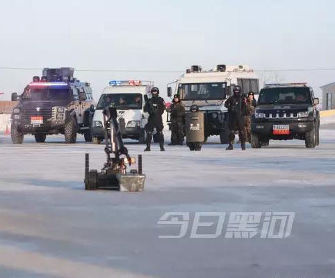 黑河反恐防爆實戰！看凌天排爆機器人如何在零下25&deg;迅速出擊。